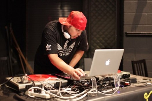 sneaker-con-dc-42-570x380