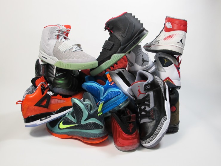 Main Sneaker pile